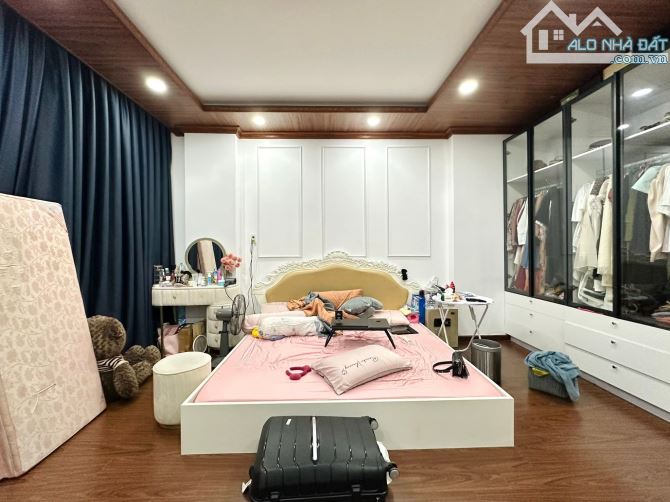 NHÀ ĐẸP 5 TẦNG HẺM NHỰA Ô TÔ TRÁNH - KINH DOANH SIÊU ĐỈNH - HOÀNG VĂN THỤ - 2