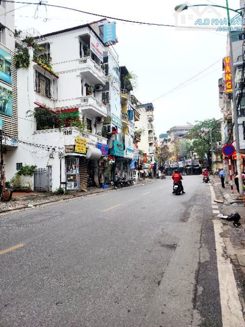 69 tỷ/136/154 M2 mặt tiền gần 7m/ Mặt Phố Giảng Võ