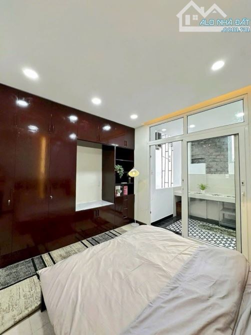 XE HƠI VÔ NHÀ - 5 TẦNG - KHU VIP PHỐ ÁO CƯỚI - TẶNG FULL NỘI THẤT  - 19.x TỈ TL - 4