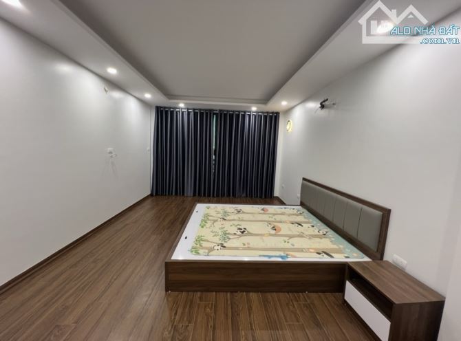 DUY NHẤT MỘT CĂN P. VĨNH HƯNG NHÀ MỚI THANG MÁY MẶT NGÕ THÔNG KINH DOANH GIÁ 9 TỶ