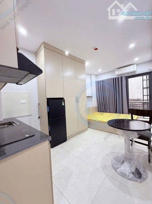 BÁN TOÀ NHÀ CCMN GIẢI PHÓNG HOÀNG MAI GẦN PHỐ DOANH THU 100TR/THÁNG CHÀO HƠN 18 TỶ