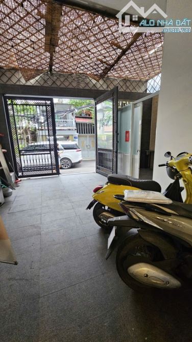 BÁN NHÀ 42.9 TỶ/100 M2. THẢO ĐIỀN. QUẬN 2 - 6