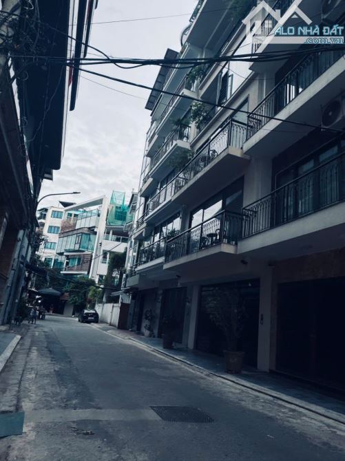 Bân nhà Đặng Thái Mai, view Hồ, gara, thanh máy, ô tô tránh, 60m2, 6t, 36 tỷ, ở ngay