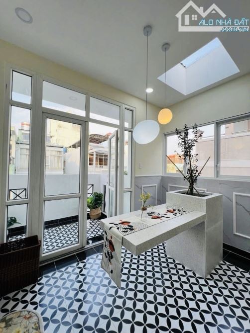 XE HƠI VÔ NHÀ - 5 TẦNG - KHU VIP PHỐ ÁO CƯỚI - TẶNG FULL NỘI THẤT  - 19.x TỈ TL - 6