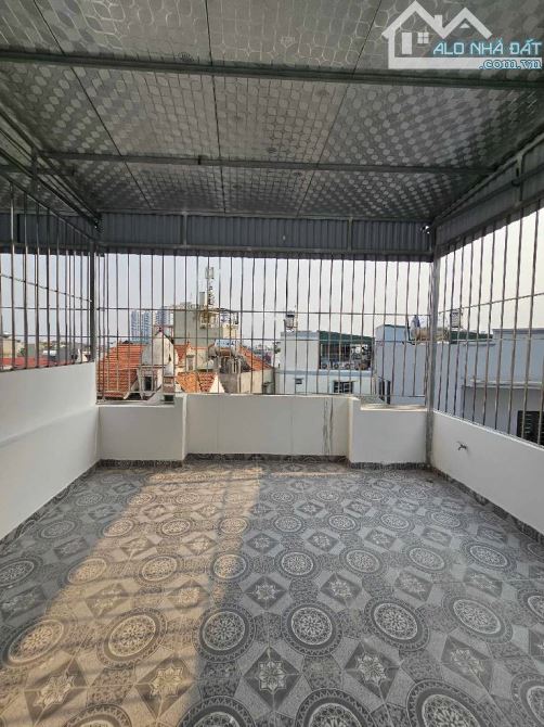 HIẾM Bán nhà Thanh Lân Hoàng Mai - 40m2 - 5 tầng - full đồ - 15m ô tô tránh nhú 7 tỷ