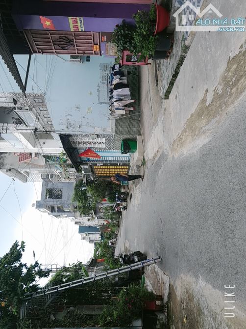 Nhà Phạm Văn Sáng, HócMôn DT: 5m x 19m x 3tấm (98m2) Giá: 5.8 tỷ ( thương lượng)