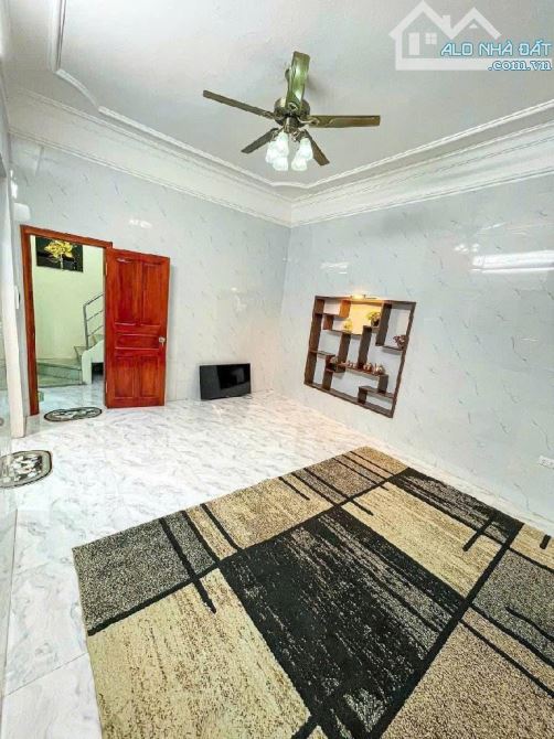 Cần bán 50m2 Nguyễn Đức Cảnh, 4 tầng, mt 5m, 1 bước ra phố, giá nhỉnh 8 tỷ