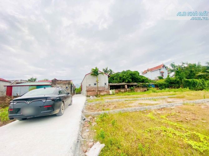 Chỉ hơn 2tỷ sở hữu ngay vị trí hiếm tại Văn Giang 82,4m2 sát vành đai 4 và dự án đại học b - 1