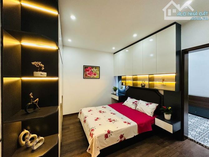 CĂN HỘ N6E-VIEW PHỐ-65M-2PN-TRUNG TÂM THANH XUÂN-NHÀ CỰC ĐẸP-Ở LUÔN-5.5TỶ