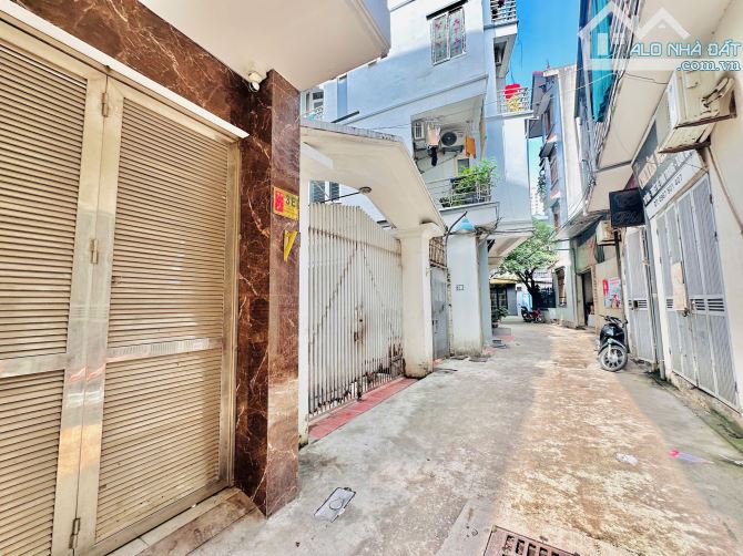 Mặt ngõ 144 Quan Nhân, ô tô tránh, view hồ, Đầu tư tuyệt vời