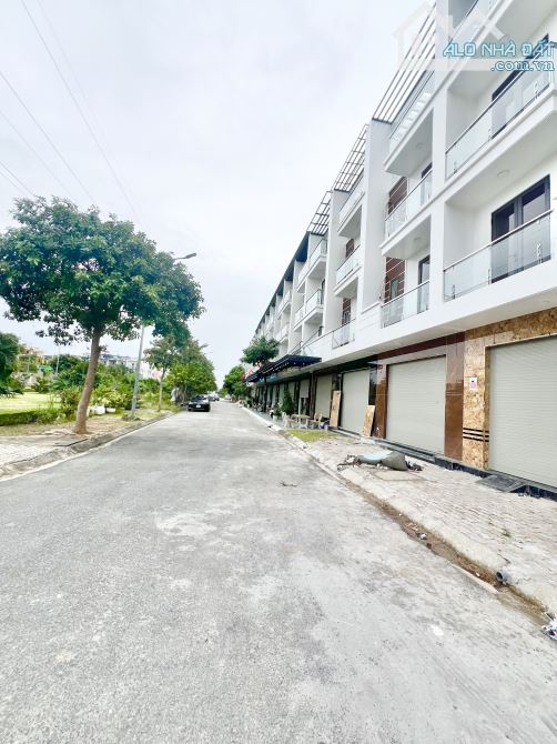 🏡 SIÊU PHẨM NHÀ 4 TẦNG – MẶT VƯỜN HOA HIM LAM - HÙNG VƯƠNG, HỒNG BÀNG - 1