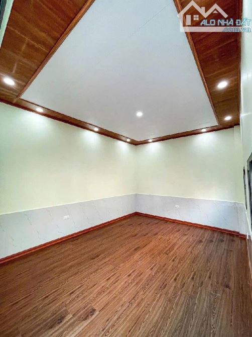 Cần bán 50m2 Nguyễn Đức Cảnh, 4 tầng, mt 5m, 1 bước ra phố, giá nhỉnh 8 tỷ