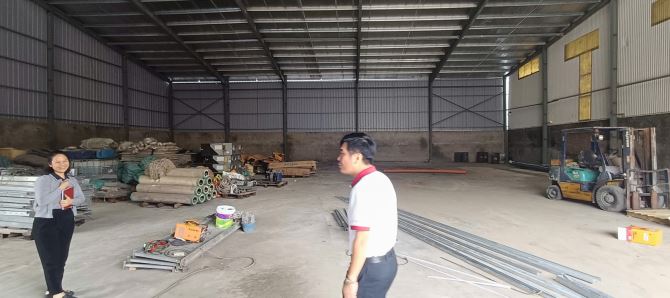 Cho thuê kho đường Vĩnh Quỳnh , Thanh Trì, HN. DT 400m, cao 8m, có điện 3fa, nước sạch. Gi - 2