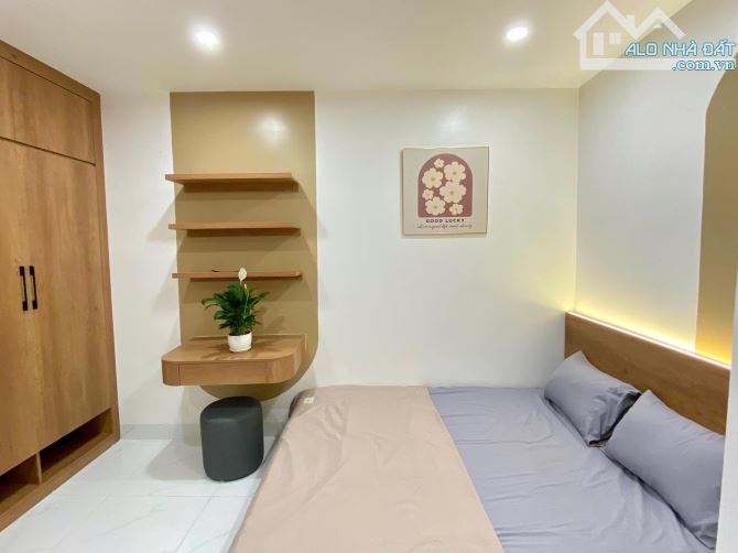 SIÊU PHẨM HỒ ĐỀN LỪ – CCMN 8 PHÒNG FULL ĐỒ – THANG MÁY XỊN, OTO ĐỖ CỔNG – CHỈ HƠN 9 TỶ!