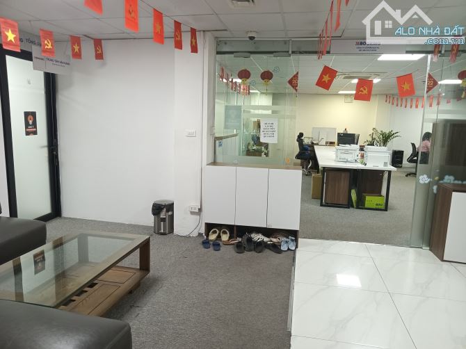 Bán tòa nhà Văn phòng mặt phố Trương Định 420m2 x 10 tầng, mặt tiền 16m Giá 185 tỷ