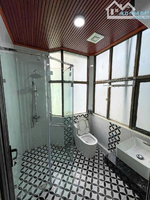 Cần bán 50m2 Nguyễn Đức Cảnh, 4 tầng, mt 5m, 1 bước ra phố, giá nhỉnh 8 tỷ