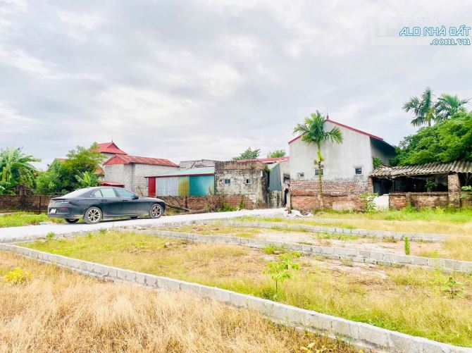 Chỉ hơn 2tỷ sở hữu ngay vị trí hiếm tại Văn Giang 82,4m2 sát vành đai 4 và dự án đại học b - 3