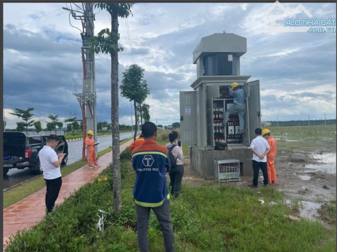 Chuyển nhượng lô đất 3443m2 sẵn trạm điện tại kcn đồng văn - 1