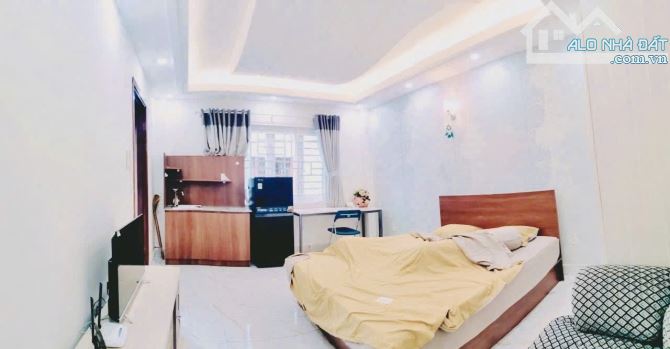 Bán CHDV cao cấp khang hiếm Mặt tiền Quận Phú Nhuận mà giá hẻm .Ngang 6.8m x12.91m, 5 lầu - 4