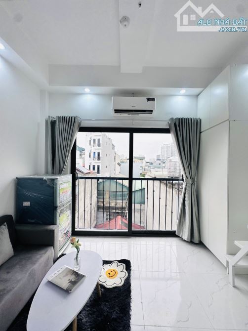 Bán toà CHDV Hoàng Mai xây mới DT 1 tỷ/năm gần ĐH KTQD 15PN 60m2*7T thang máy, oto, PCCC