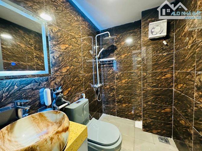 CĂN HỘ N6E-VIEW PHỐ-65M-2PN-TRUNG TÂM THANH XUÂN-NHÀ CỰC ĐẸP-Ở LUÔN-5.5TỶ