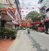 Hiếm, lô góc hai mặt sau ngõ 157 Pháo Đài Láng, sổ 60m2 x mtiền 5.3m dân xây. Giá 18.5 tỷ