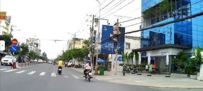 Cho thuê nhà mặt tiền đường Đồng Khởi trung tâm TP. Bến Tre, vị trí vàng kd đắc địa