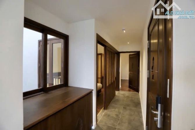 Bán nhà Xóm Chùa 114m 7 tầng mặt tiền 7.3m giá chỉ 110 tỷ