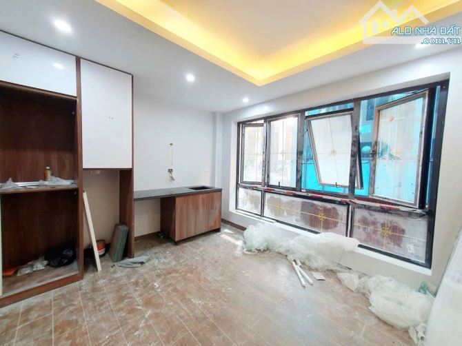 Bán phân lô Quân đội ngõ 105 Xuân La - 26 tỷ - 60m - 7 tầng thang máy, 2 thoáng,ô tô tránh