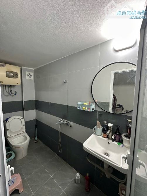 Duy nhất 1 căn 35m2 Tam Trinh - Vinh Tuy - view Time City, 5 tầng, 3 ngủ. giá 6.7 tỷ