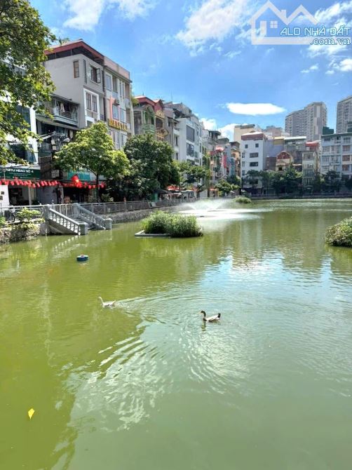 Hàng hiếm Cầu Giấy – Lô góc, view hồ, vị trí kinh doanh đắc địa – 85m² – 30 tỷ – Sổ đỏ vuô