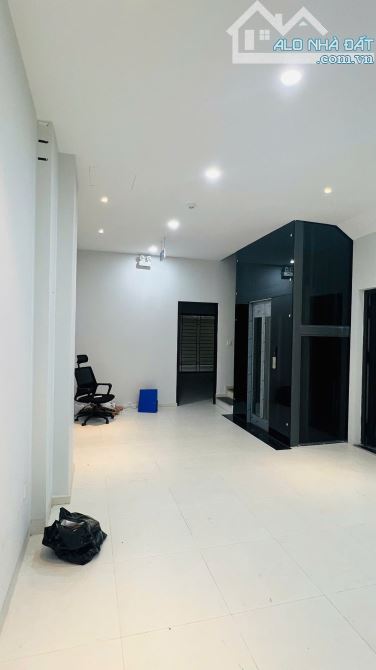 CHÍNH CHỦ CHO THUÊ VĂN PHÒNG 95m2 Ở 214 NGUYỄN XIỂN, HẠ ĐÌNH, THANH XUÂN - 3