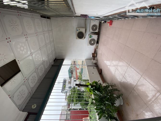 HIẾM! Chỉ 4.7 tỷ Định Công Thượng 30m 4 Tầng gần ô tô SĐCC