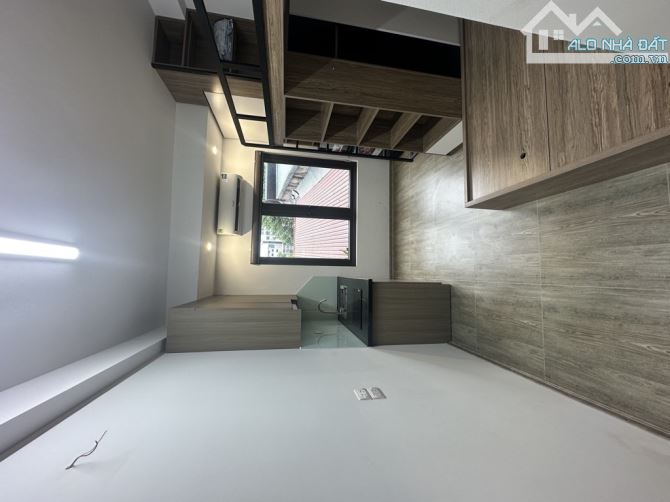 CCMN 55m2 Trương Định, 5 tầng, 8 phòng, dòng tiền 40tr/th. giá nhỉnh 9 tỷ