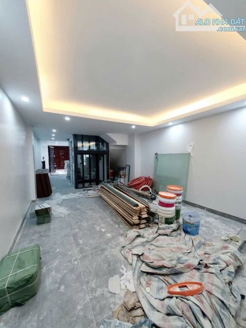 Bán phân lô Quân đội ngõ 105 Xuân La - 26 tỷ - 60m - 7 tầng thang máy, 2 thoáng,ô tô tránh