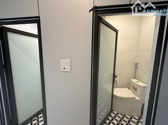 BÁN TẬP THỂ CỰC VIP – TẦNG 3, 128 ĐẠI LA, HAI BÀ TRƯNG. 68M2 – 2PN. 3,88 TỶ