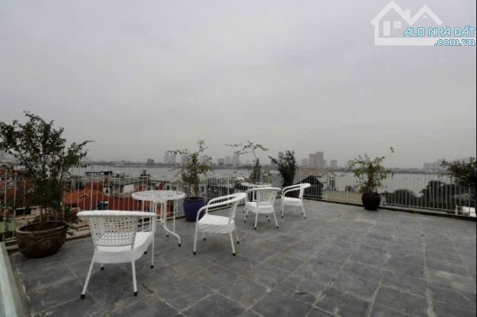 Bán nhà Xóm Chùa 114m 7 tầng mặt tiền 7.3m giá chỉ 110 tỷ