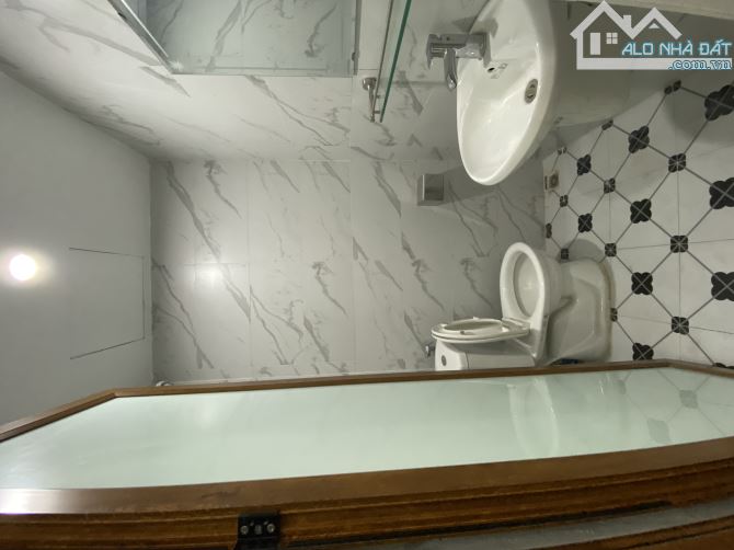 HIẾM! Chỉ 4.7 tỷ Định Công Thượng 30m 4 Tầng gần ô tô SĐCC