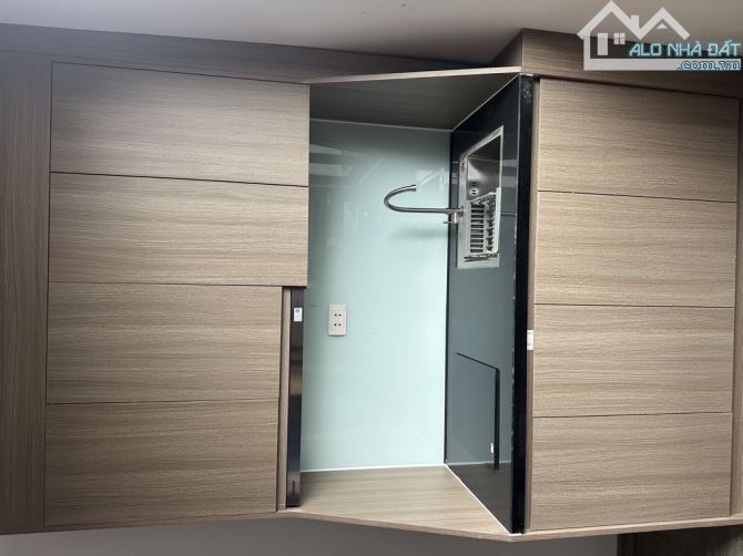 CCMN 55m2 Trương Định, 5 tầng, 8 phòng, dòng tiền 40tr/th. giá nhỉnh 9 tỷ