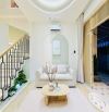 HDDTNHÀ MỚI ĐẸP FULL NỘI THẤT, NGANG KHỦNG 5.7M, SÁT HẺM XE HƠI, CÓ PHÒNG NGỦ TẦNG TRỆT, S