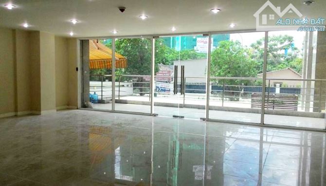 CHO THUÊ MẶT BẰNG CHÂN ĐẾ KĐT VIỆT HƯNG – DIỆN TÍCH LINH HOẠT 300–1000M² l - 1