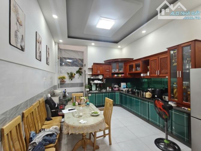 Bán nhà riêng 3 tầng, 89m2, 4PN, đường 102, Tăng Nhơn Phú A, Q.9. TP HCM Sổ hồng, 7.95 tỷ. - 1