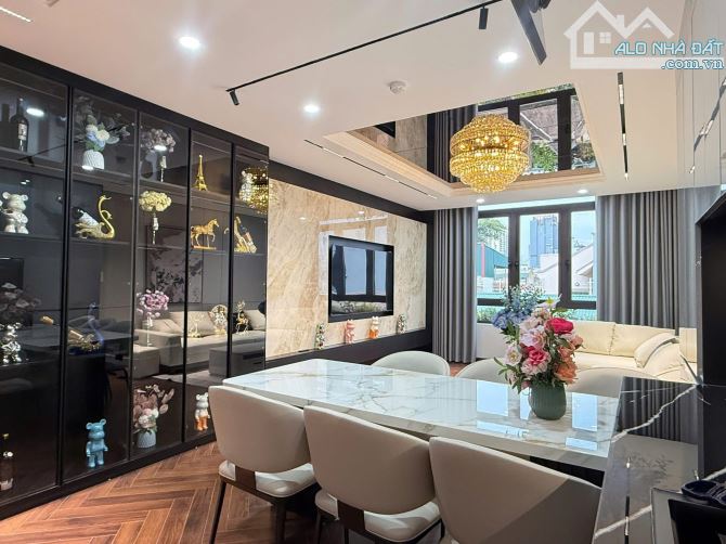 BÁN NHÀ DÂN XÂY - CẦU GIẤY - NHÀ HIẾM SIÊU ĐẸP - VÀI BƯỚC RA ĐƯỜNG LỚN - THANG MÁY