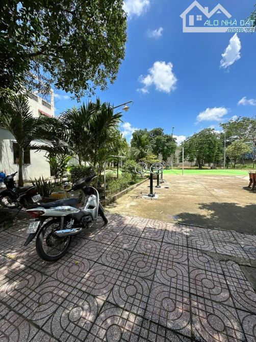 Bà Điểm(Trung Chánh-HM) bán nhà 132m2 5PN, HXH KDC Tanimex gần Tô Ký giá 9,5tỷ - 2