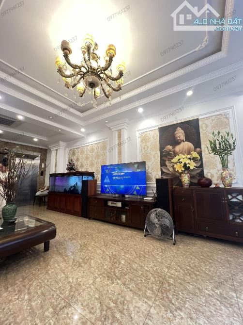 BÁN NHÀ NGUYỄN THỊ ĐỊNH 65m2 × 6T THANG MÁY - MẶT TIỀN RỘNG + 2 Ô TÔ TRÁNH - GẦN MẶT PHỐ