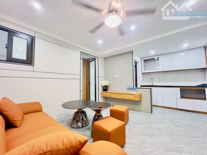 BÁN TẬP THỂ C. GÓC 2 TẦNG, Ô TÔ ĐỖ – MẶT PHỐ ĐẠI LA, HAI BÀ TRƯNG. 65M2 – 2PN. 3,42 TỶ