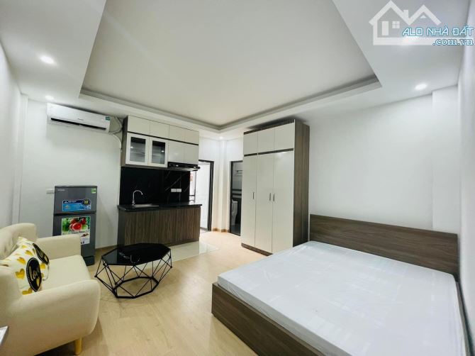 CCMN ĐỐNG ĐA 40M2 6 TẦNG 9PKK DOANH THU 45TR/THÁNG GIÁ 8 TỶ