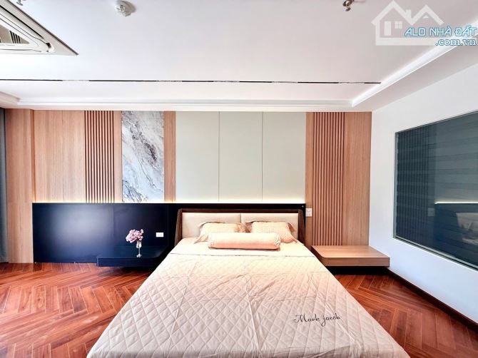 BÁN NHÀ DÂN XÂY - CẦU GIẤY - NHÀ HIẾM SIÊU ĐẸP - VÀI BƯỚC RA ĐƯỜNG LỚN - THANG MÁY