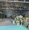 Cho thuê mặt bằng/kho xưởng thông sàn, Hồng Tiến - 220m², MT 10m, 2 ô tô tránh - 20 triệu/