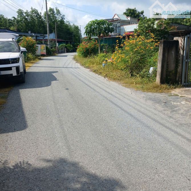Bán đất 9x35m, mặt tiền đường Thường Tân 18 h. Bắc Tân Uuyên